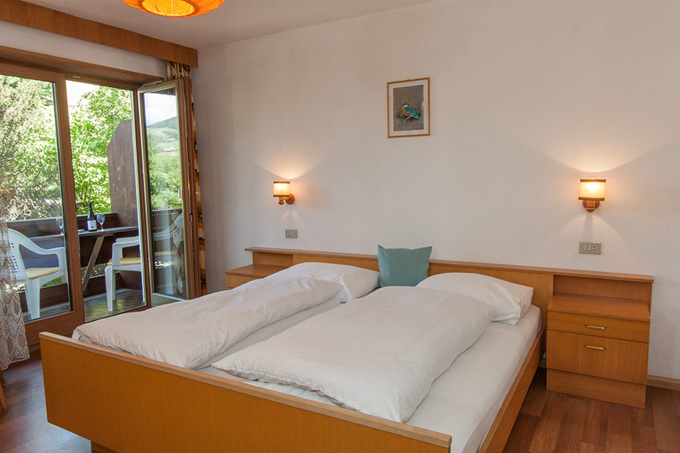 B&B - Room with breakfast - Apartments Martagon in Val Gardena